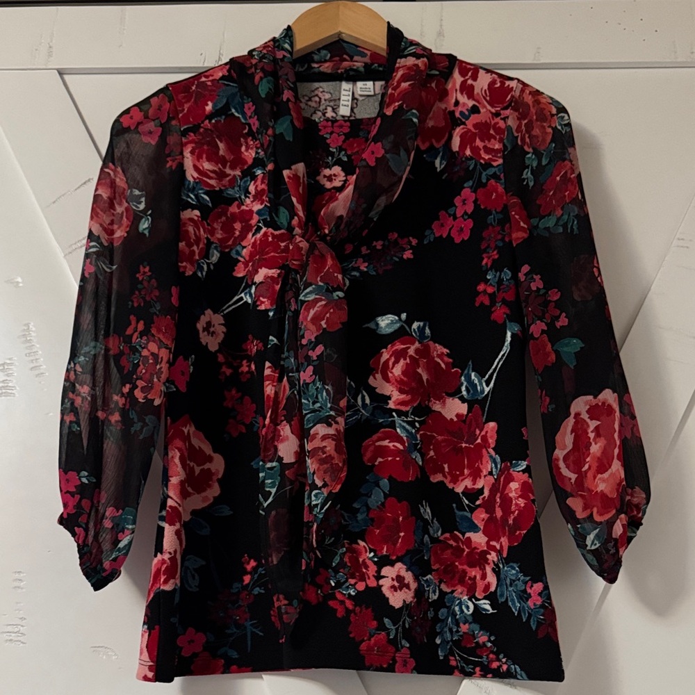 Elle Black and Red Floral Blouse